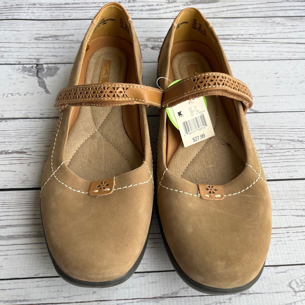 Thom McAn Womens Mary Jane Flats Tan Leather Laser Cut Strap 8.5 M NEW Deadstock